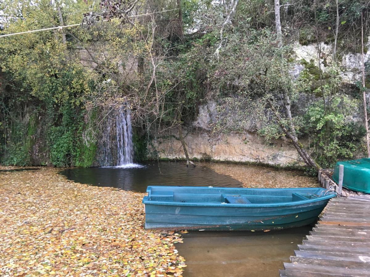 Gite Clodeguy Saint-Sylvestre-sur-Lot Bagian luar foto