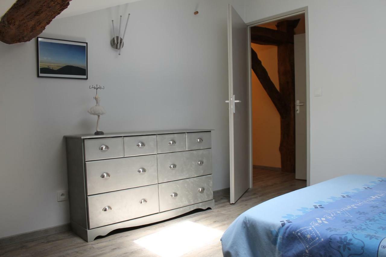 Gite Clodeguy Saint-Sylvestre-sur-Lot Bagian luar foto