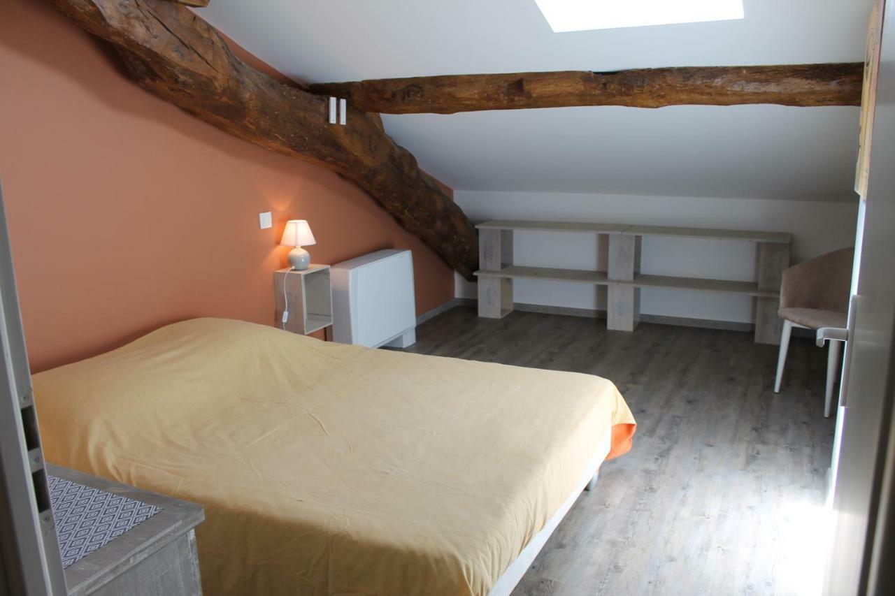 Gite Clodeguy Saint-Sylvestre-sur-Lot Bagian luar foto